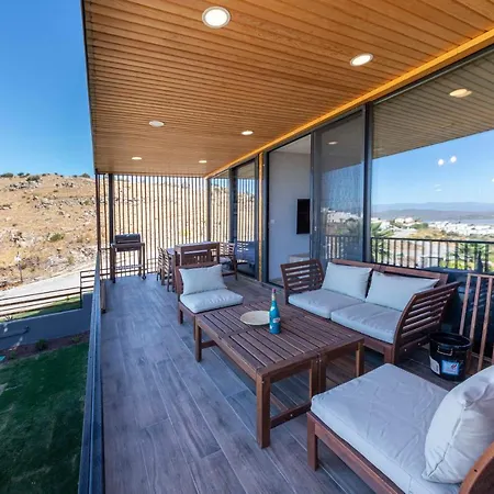 Lovely And Stylish House With Shared Pool And Nature View In Bodrum Lejlighed