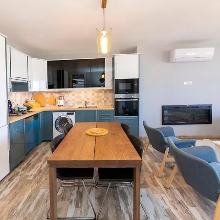 Lovely And Stylish House With Shared Pool And Nature View In Bodrum Διαμέρισμα