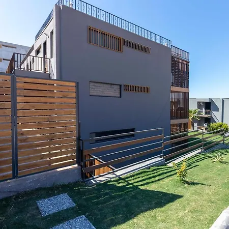 Lovely And Stylish House With Shared Pool And Nature View In Bodrum Διαμέρισμα *